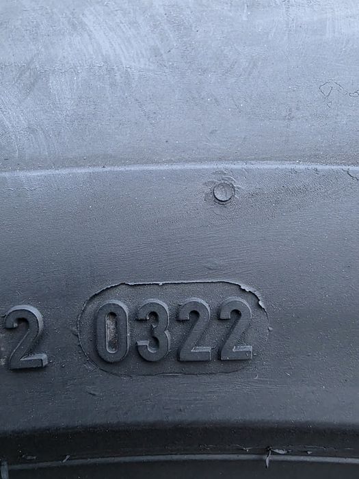 Vând patru anvelope de vara pirelli 265 50 19 dot 1322