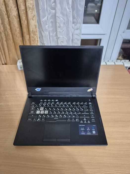 Asus rog Strix  Игровой ноутбук
