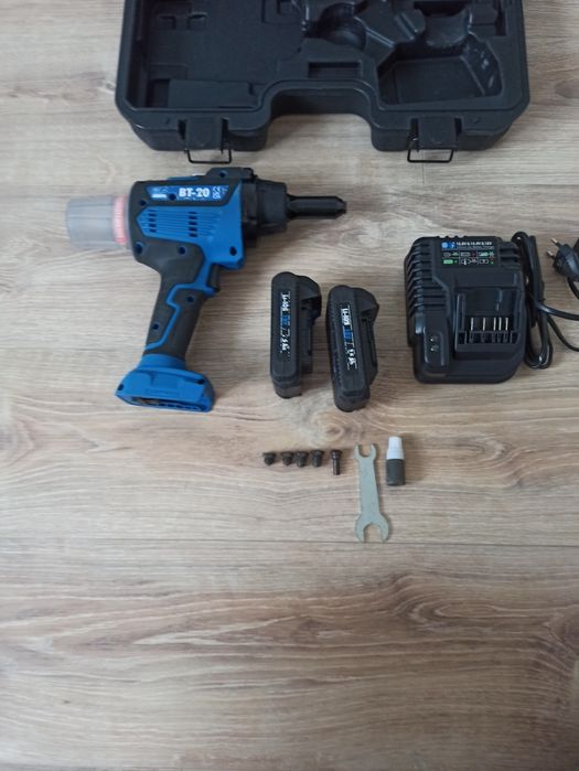 Pistol popnituri profesional