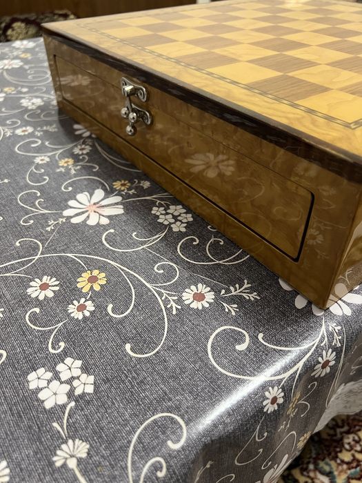 Продаются Шахматы