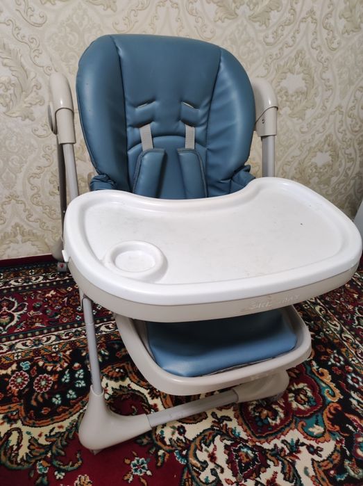 Деткий стулчик для кормление