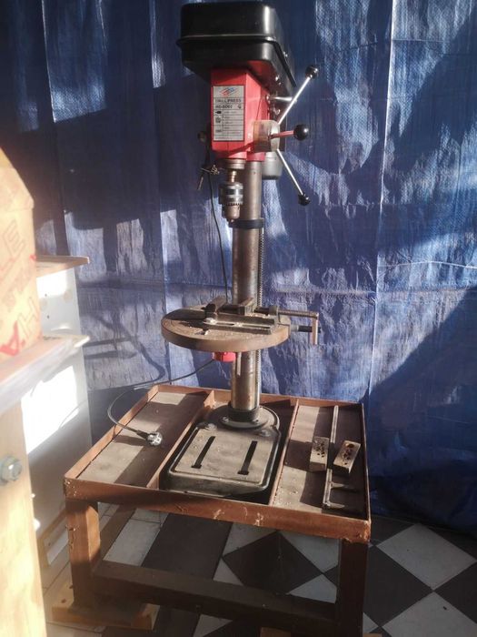 Настолна бормашина