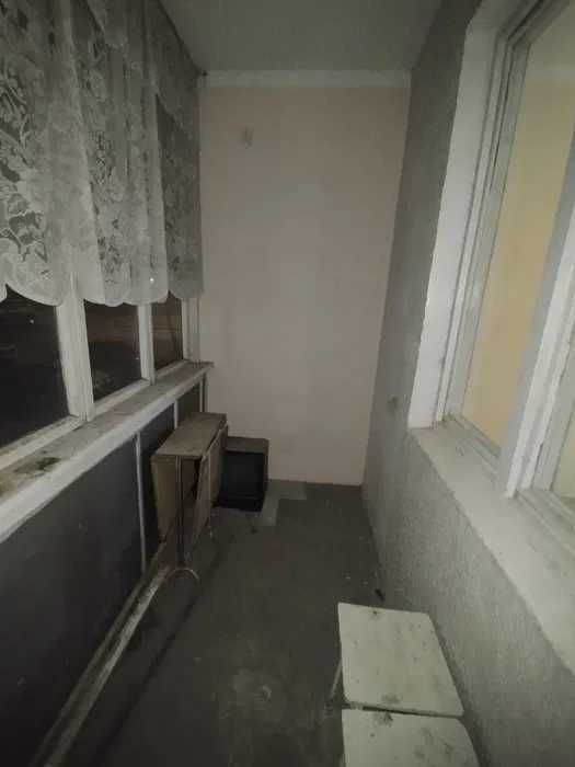 Срочно Продам 2х комн/2/4 массив Ялангач.2*