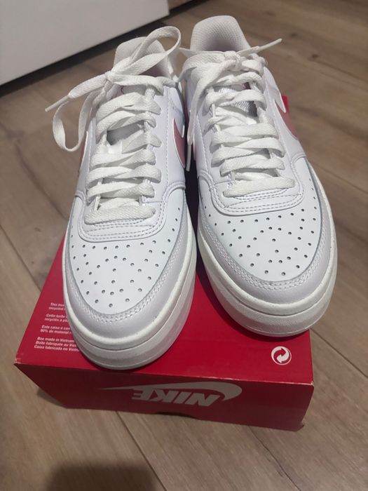 Nike 38,5 нови закупени от Англия