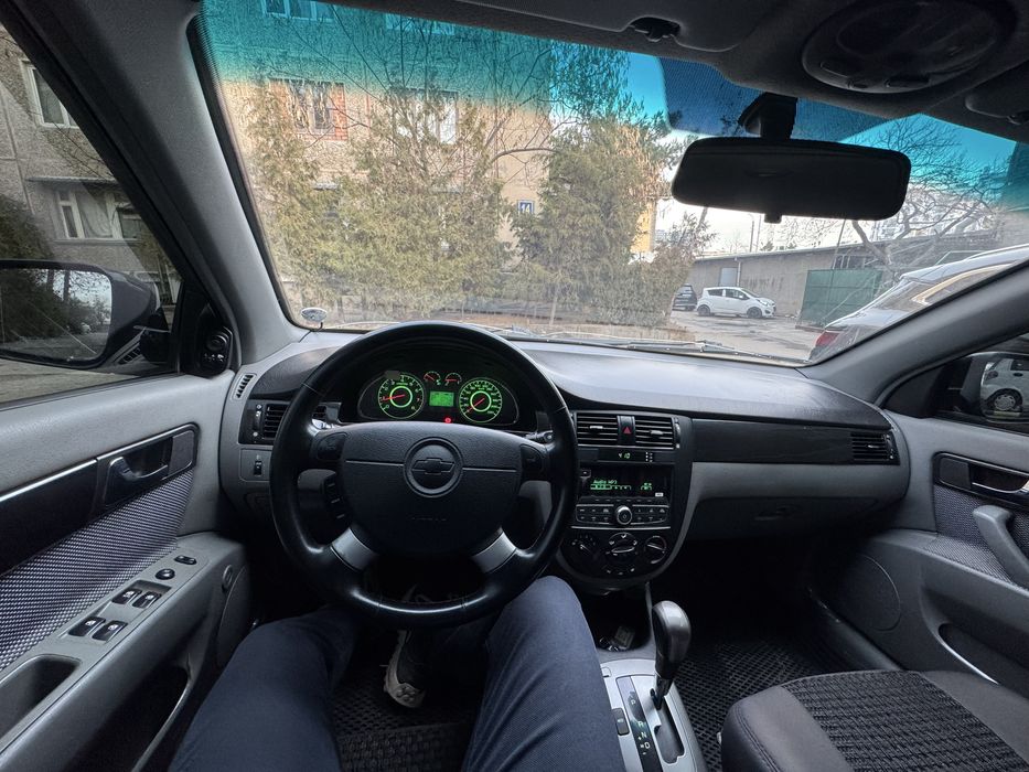 Jentra qora avtomat srochna !