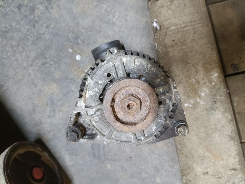 Генератор Ауди 100 2.6