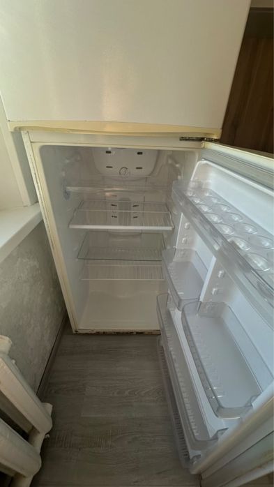 Холодильник продам