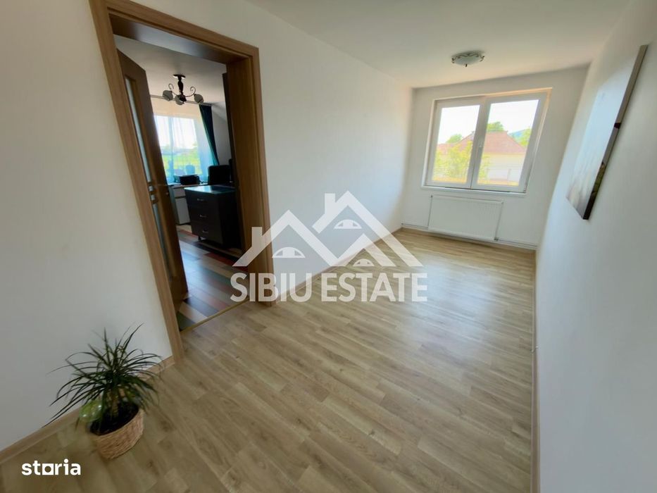 Casa Spectaculoasa Semipasiva cu teren de 1.000 mp.de vanzare in Orlat