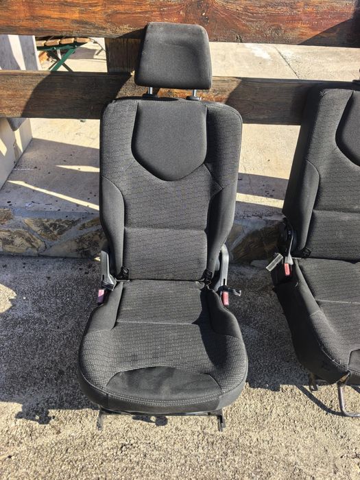 Peugeot  308 седалки под наем