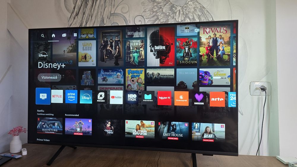Televizor smart Philips cu ambilight