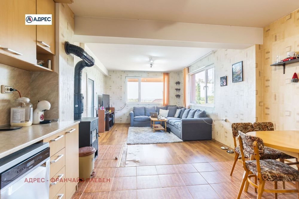 Дава се под наем Къща в с. Брестовец, Област Плевен - 206 кв.м за 665 € - Снимка #5