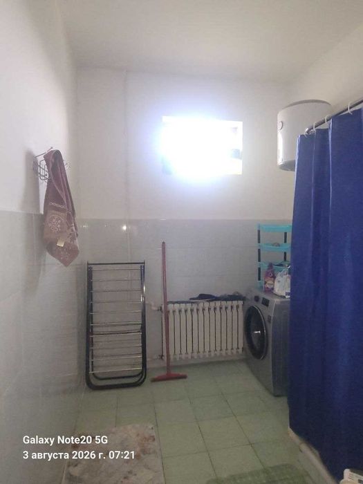 5 mk Evos bilan yonma yon dom 3-etaj 3 xonalik uy ijaraga beriladi