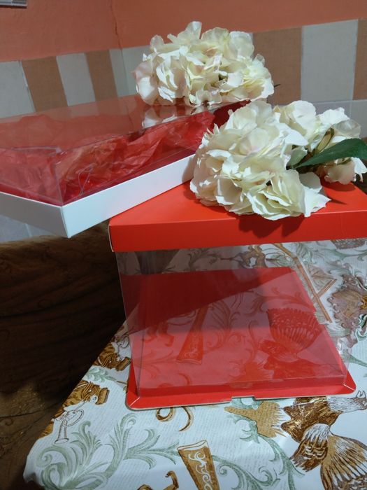 Подарочные коробки