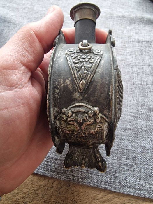 Антична руска месингова барутница