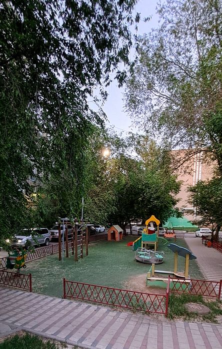 продам 3 к.кв. иманова 34