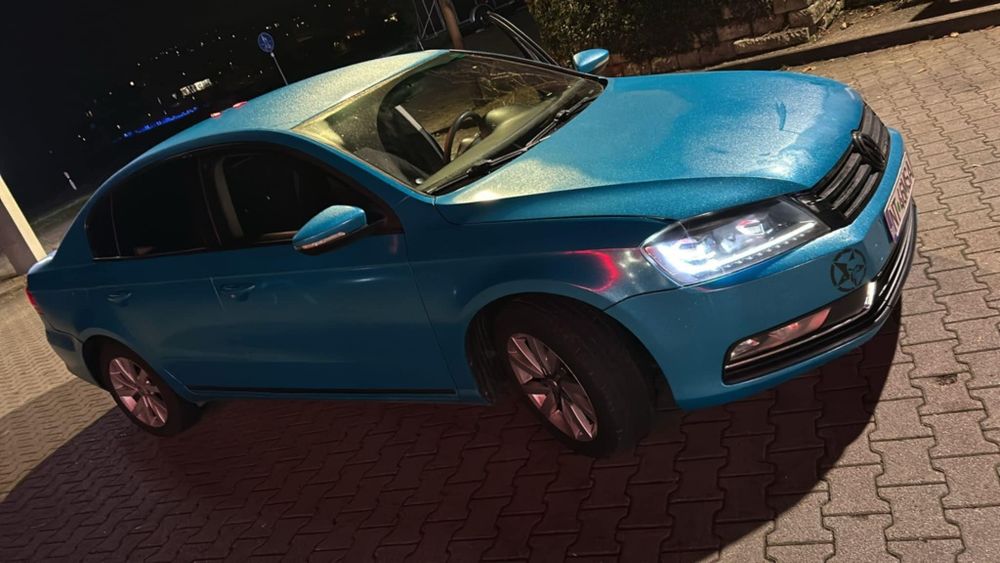 Passat B7  albastru perlat