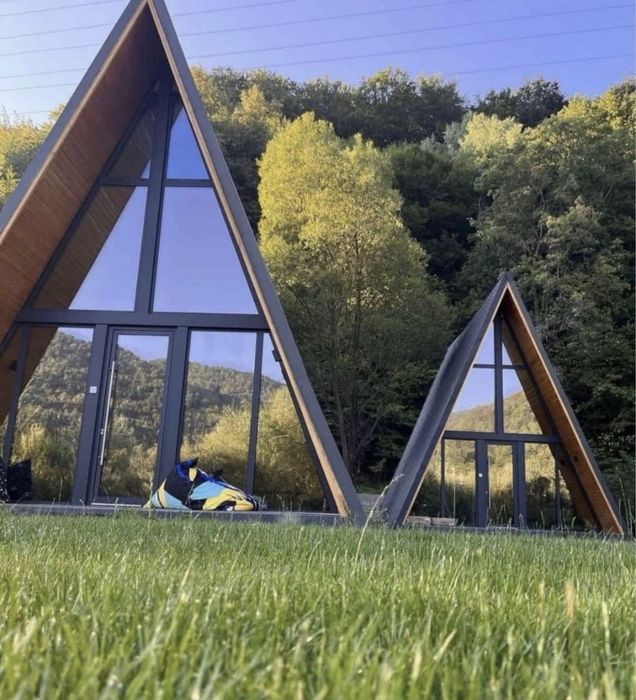 Vând cabane tip A frame