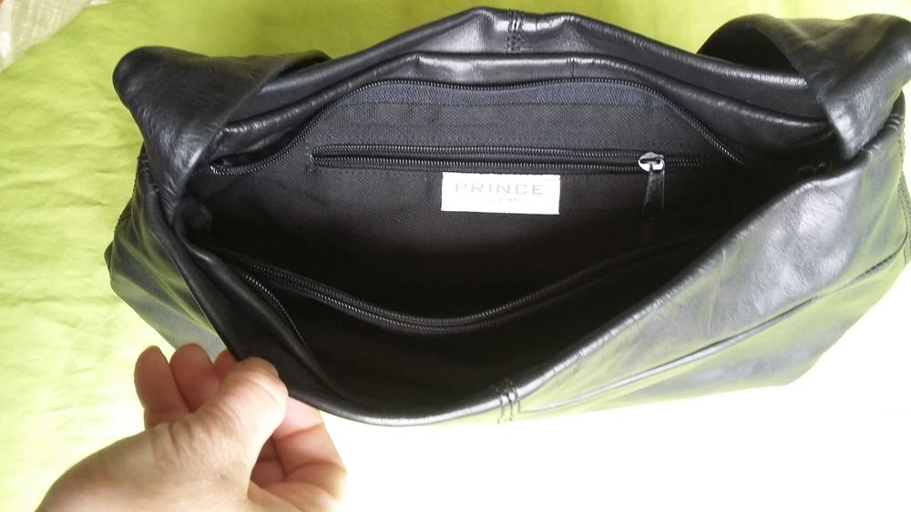 Оранжева италианска кожена чанта и черна кожена чанта