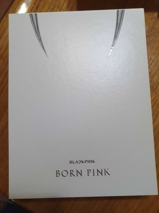 Album k-pop Born Pink Blackpink + afis cu tripa