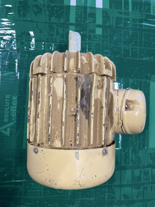 Motor electric de 0,75  kw / 1390 rot