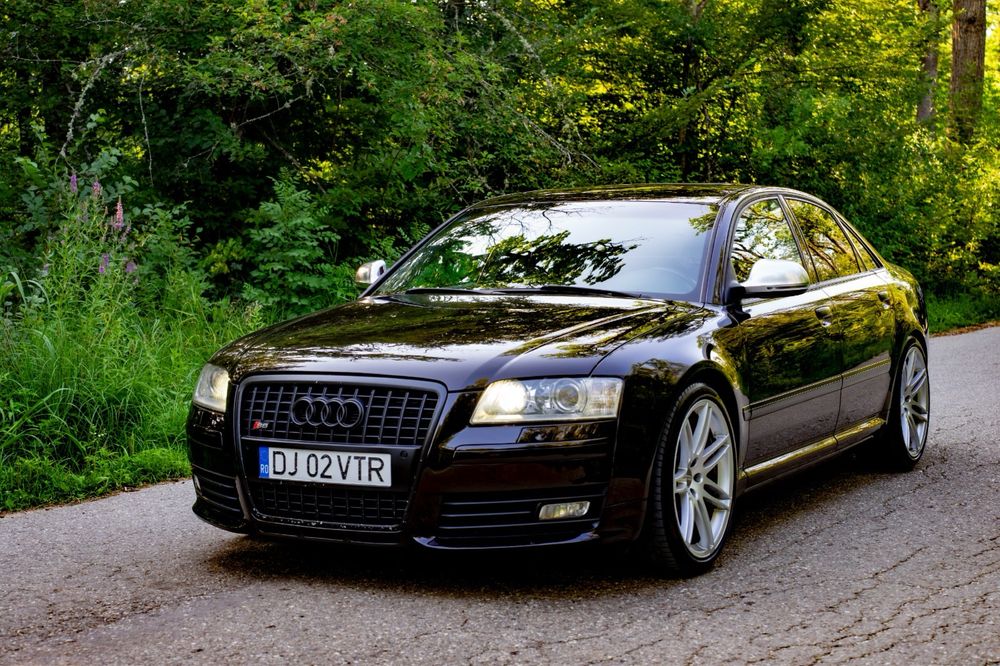 Audi S8.   An 2009