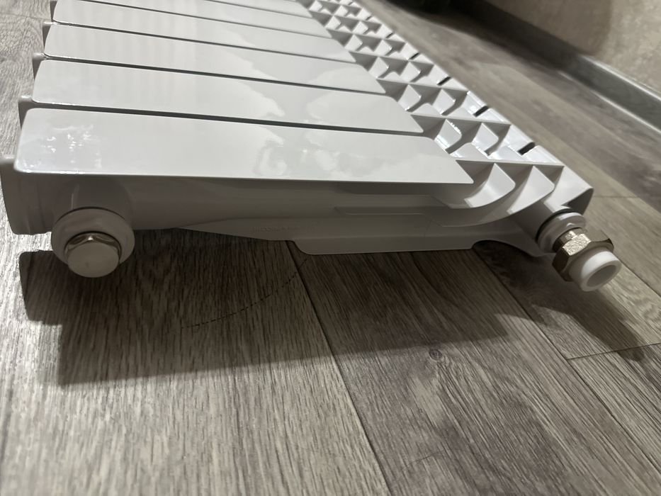 Продам радиатор новый