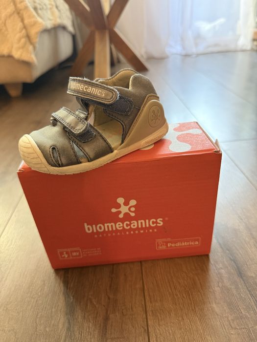Обувки Biomecanics, Nike, Kolev & Kolev, Converse