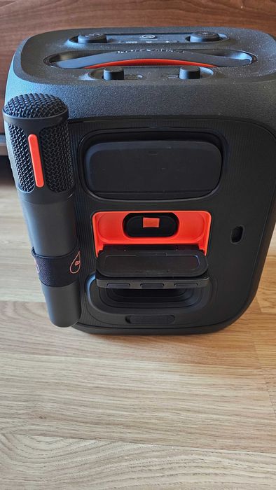 JBL PartyBox Encore 2 încă în garanție