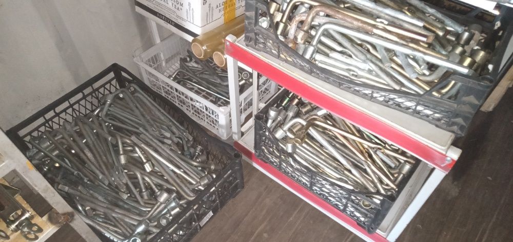 Продам балонный ключ на 19-21 (Оригинал)