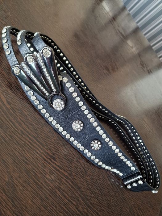 Продам два ремня