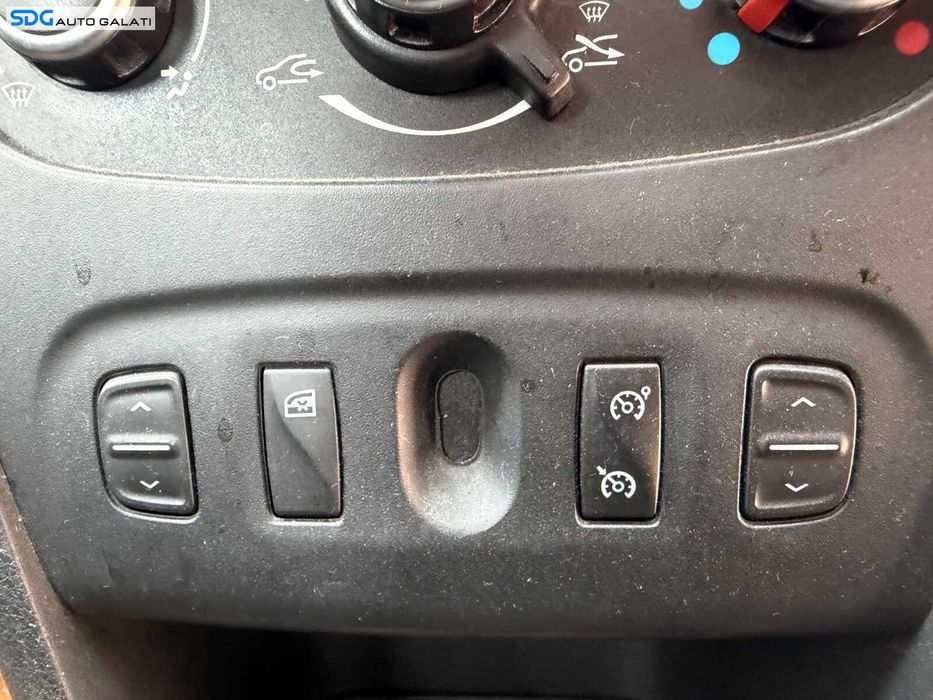 Panou Comanda Rama cu Butoane Geamuri Electrice Stanga Dreapta Dacia Logan 2 2012 - 2016 [Q5907]