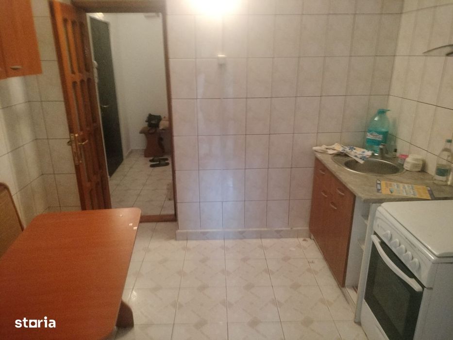 Apartament De Inchiriat Cu 2 Piata Centrala 300 Euro