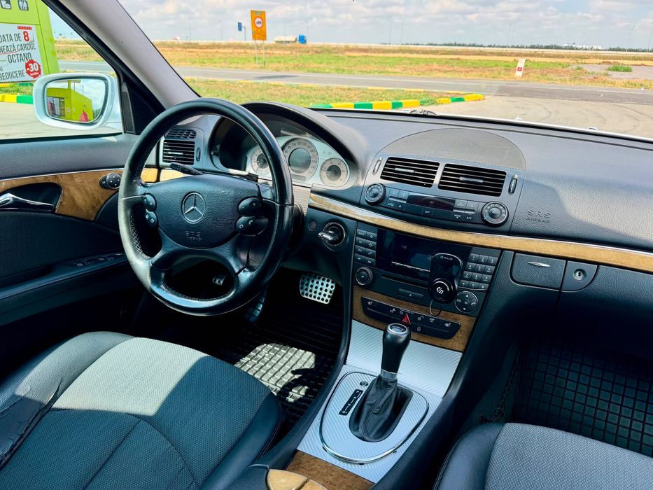 Mercedes E220d-170cp-Automat