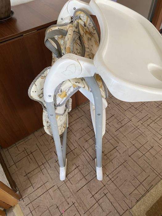 Продам стул для кормления