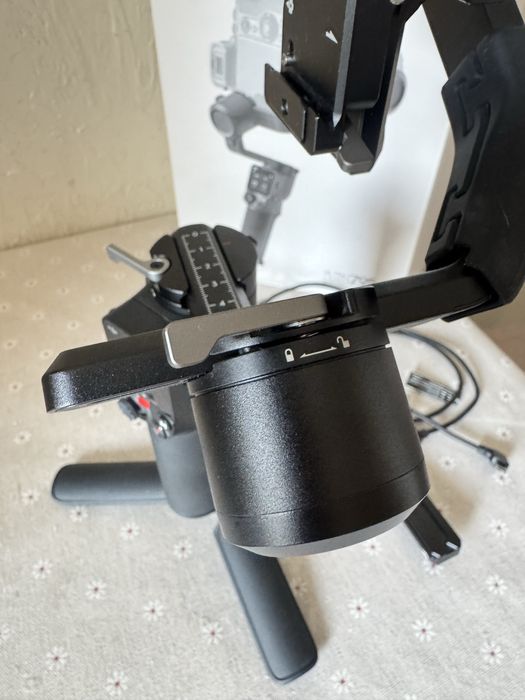 стабилизатор для камеры dji rs 3 mini