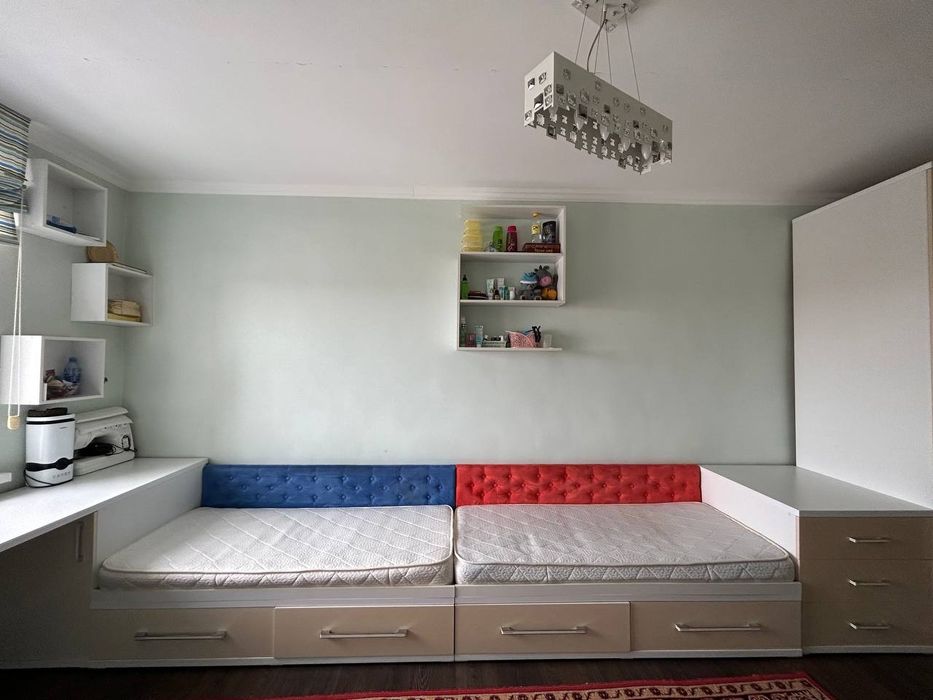 Спальный гарнитур