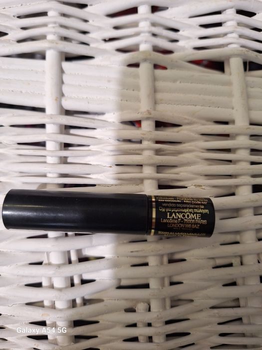 Дамски несесер на Lancome и спирала