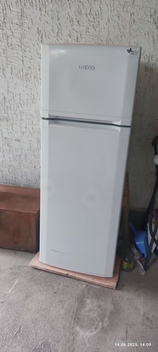 Продам холодильник