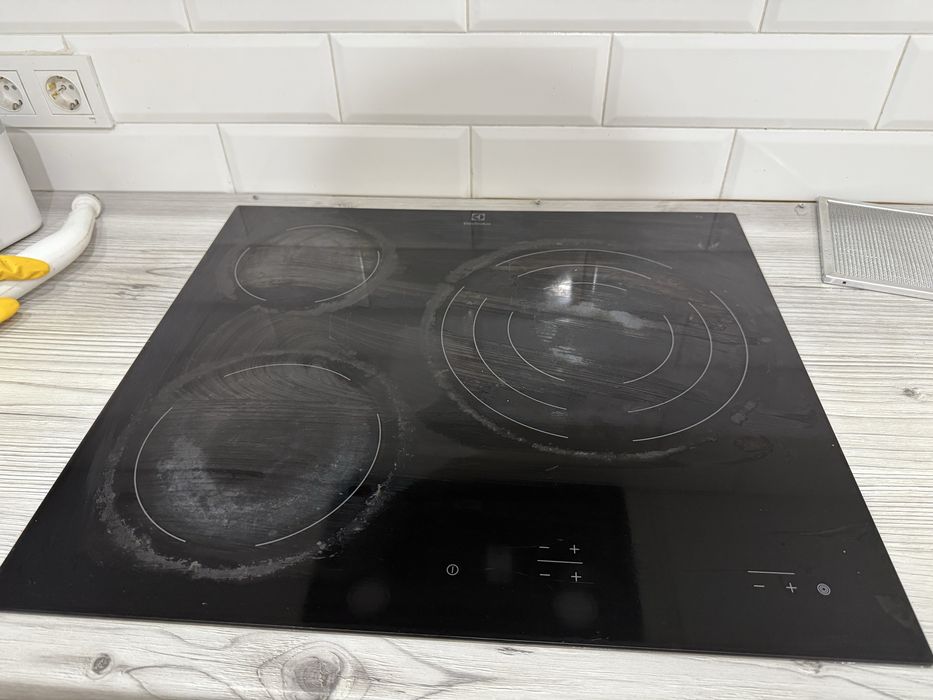 Электрическая варочная  панель