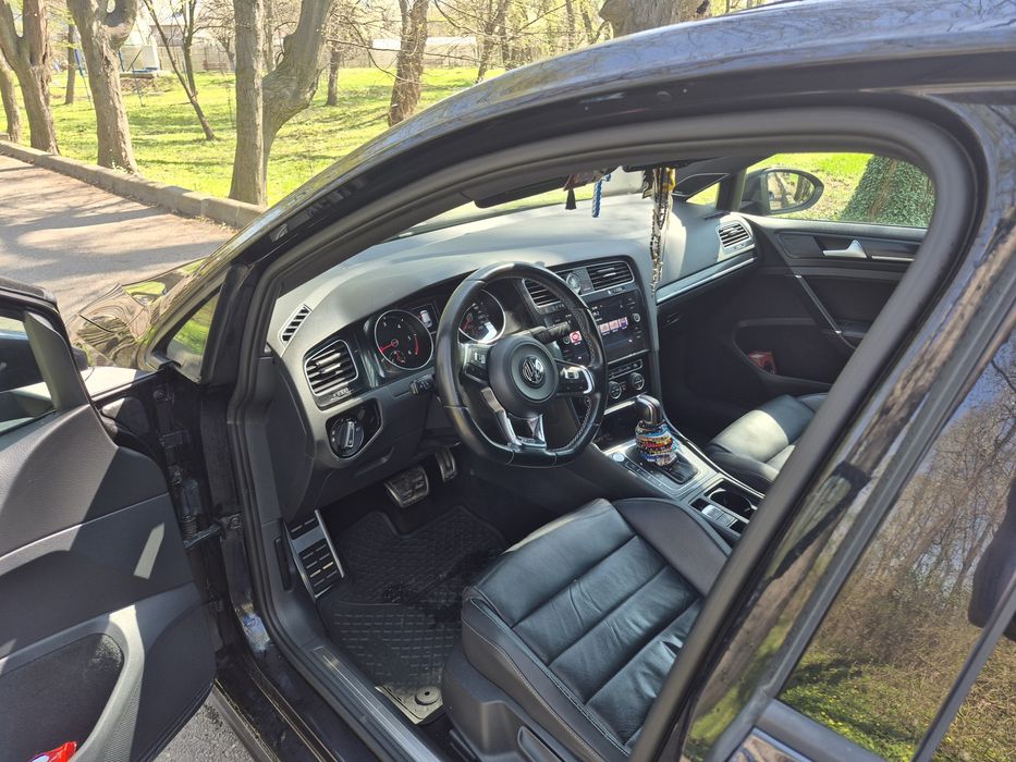 VOLKSWAGEN Golf 2014 — imagine 3