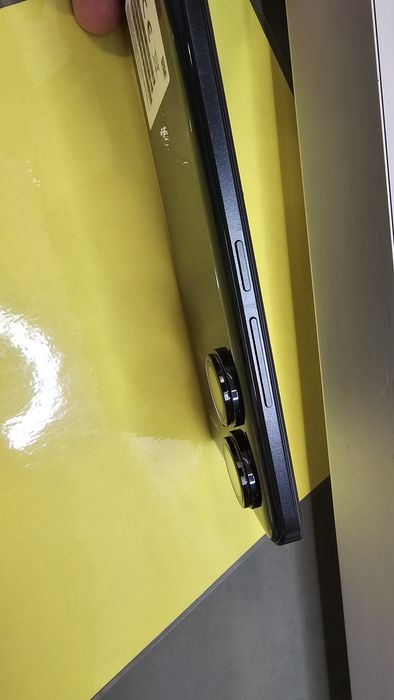 Telefon Redmi note 13 pro plus