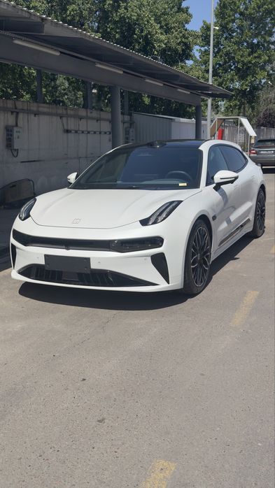 Срочно Цена снижена!!! Zeekr 001 YOU Z-sport AWD 2025 full