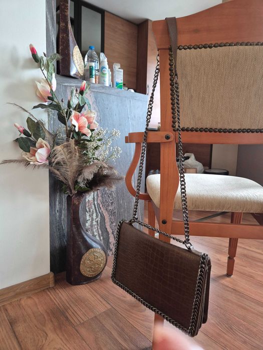 Дамски чанти и раничка-Axel, D.Jones, Vera