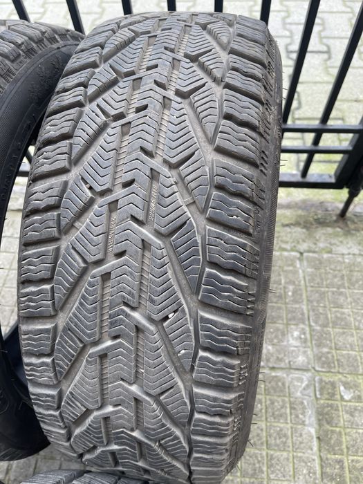 зимни гуми  225 /45/18