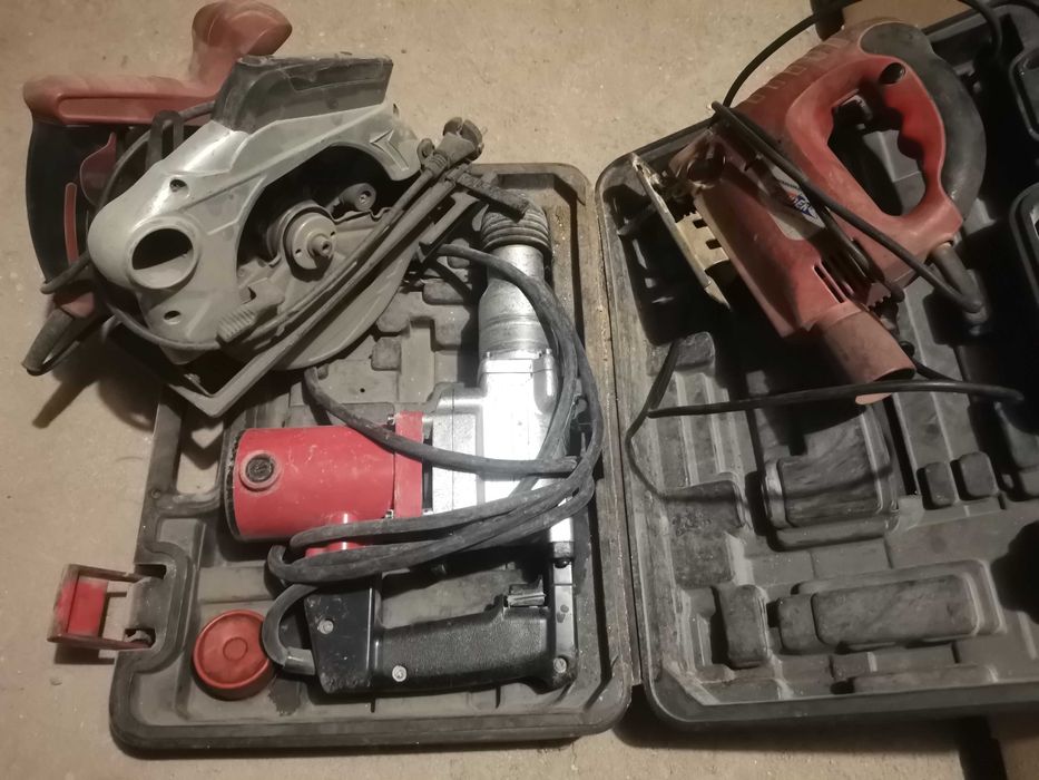 Карта, ръчен циркуляри и зеге