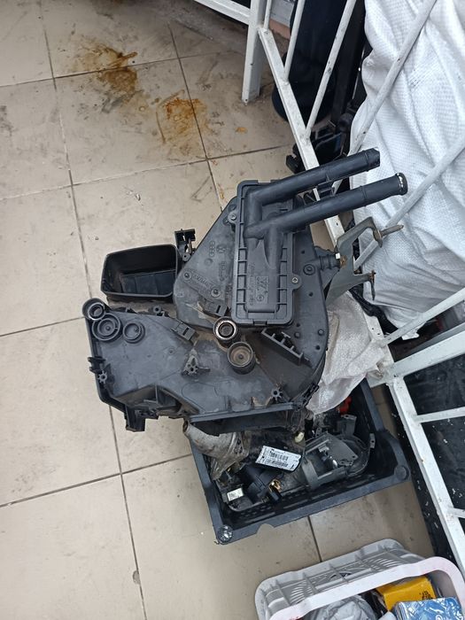 Ауди б4 корпус печки