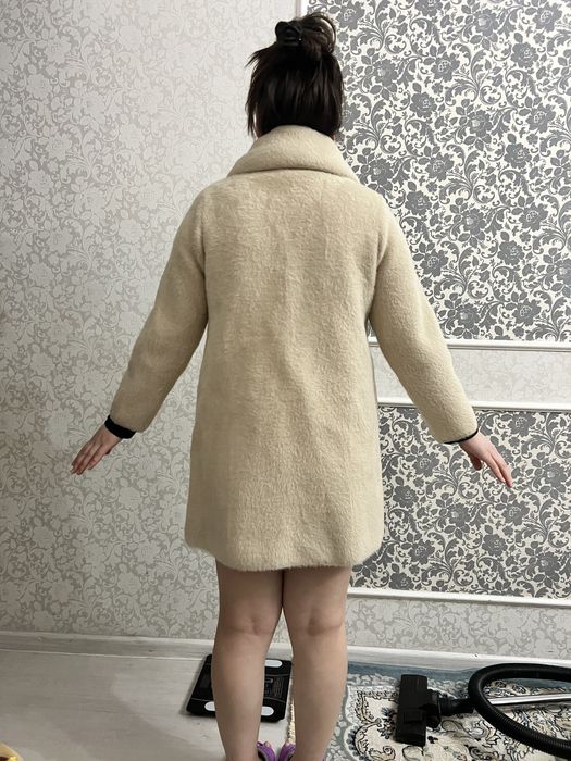 Альпака 5000тг, шуба 10000тг, пуховик 7000тг