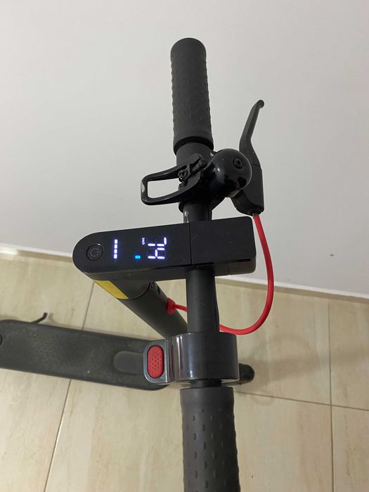 Trotinetă electrică Xiaomi Mi Pro 2, negru