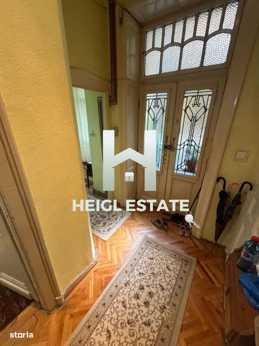 Apartament cu 4 camere + boxa 45 mp vânzare in Piață Victoriei, Ultrac