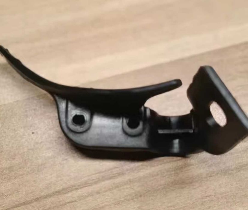 Държачи, уши за фаровете за BMW F07 F10 F18 БМВ Ф07 Ф10 Ф11 Ф18